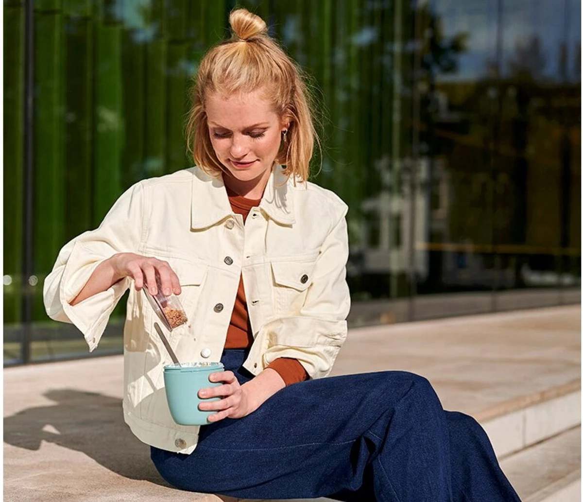 Mepal – Limited Edition Lunchpot Ellipse – Praktische Muesli Beker To Go – Strawberry Vibe – Geschikt Voor Vriezer, Magnetron En Vaatwasser - Onbeperkt Genieten 11 Mepal – Limited Edition Lunchpot Ellipse – Praktische Muesli Beker To Go – Strawberry Vibe – Geschikt Voor Vriezer, Magnetron En Vaatwasser - Onbeperkt Genieten - Afbeelding 9