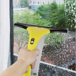 Hofftech Ruitenreiniger Oplaadbaar + Sproeifles 12 Hofftech Ruitenreiniger Oplaadbaar + Sproeifles -Mepal shop 1200x1195 2