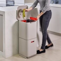 Joseph Joseph Intelligent Waste Prullenbak Totem 2.0 Compact Recycler - 40 L - Stone 18 Joseph Joseph Intelligent Waste Prullenbak Totem 2.0 Compact Recycler - 40 L - Stone -Mepal shop 1200x1200 1032