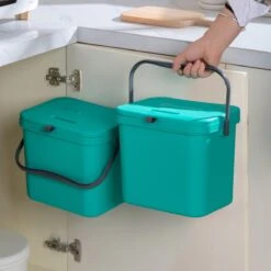 Homra Wall-up Prullenbak | Inbouwprullenbak Ophangbaar Met Plakstrip | GFT Vuilbak | Werkblak Afvalbak | Draagbare Vuilnisemmer | 8L Inhoud | Groen -Mepal shop 1200x1200 1290