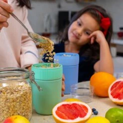 Coninx Yoghurtbeker To Go - Muesli Beker To Go - Lunchbeker - Mueslibeker 640ml (450ml+190ml) - Groen -Mepal shop 1200x1200 1963