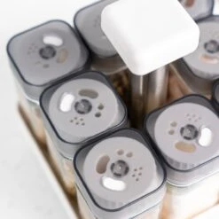 Coninx Kruidenrek Staand - Draaiend Kruidenrek Met Glazen Potjes - Kruidencarrousel Draaibaar - 8 Kruidenpotjes - Wit / RVS 23 Coninx Kruidenrek Staand - Draaiend Kruidenrek Met Glazen Potjes - Kruidencarrousel Draaibaar - 8 Kruidenpotjes - Wit / RVS -Mepal shop 1200x1200 2017