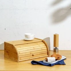 Merkloos Decopatent® Broodtrommel Met Rolluik - Bamboe Houten Brooddoos Met Schuifdeksel - Broodtrommel - Brood Bewaren En Vers Houden -Mepal shop 1200x1200 2202