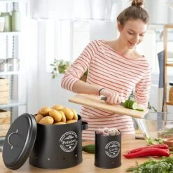 Professionele Bewaardozen - Set Van 3 - Voor Aardappels, Uien En Knoflook - Retro Design - Voorraadcontainer Van Metaal - Keukenopslag - Groentes Bewaren Voor Lange Tijd - Perfect Cadeau Voor In De Keuken -Mepal shop 1200x1200 2238