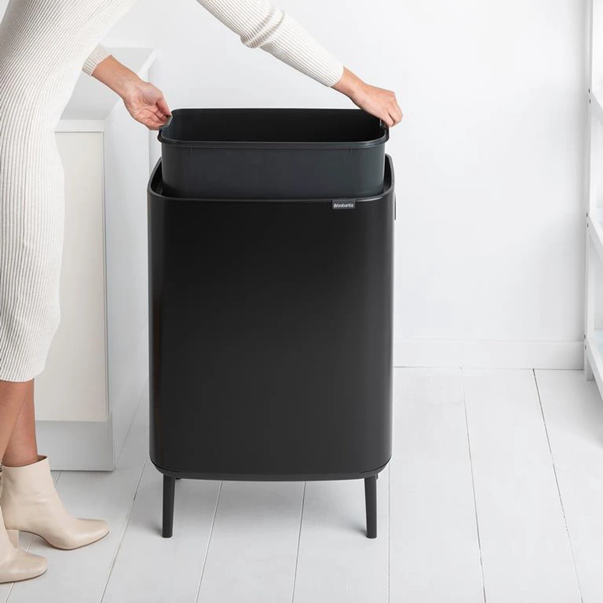 Brabantia - Bo Touch Bin Hi 60 L Matt Black 11 Brabantia - Bo Touch Bin Hi 60 L Matt Black - Afbeelding 10