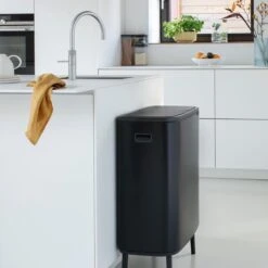 Brabantia - Bo Touch Bin Hi 60 L Matt Black 29 Brabantia - Bo Touch Bin Hi 60 L Matt Black -Mepal shop 1200x1200 398