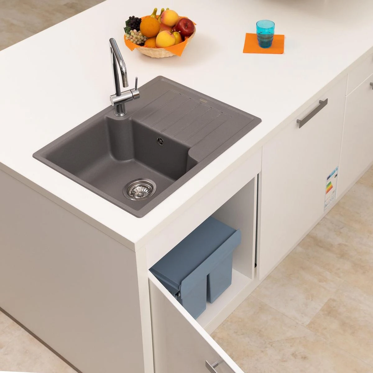 Relaxdays Inbouw Prullenbak Keuken - Uitschuifbare Vuilnissysteem - 3 Vakken - Grijs 7 Relaxdays Inbouw Prullenbak Keuken - Uitschuifbare Vuilnissysteem - 3 Vakken - Grijs - Afbeelding 5