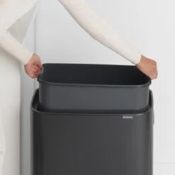 Brabantia Bo Touch Bin Prullenbak - 60 L - Matt Black -Mepal shop 1200x1200 467