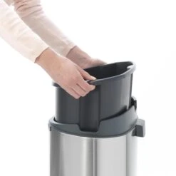 Brabantia Touch Bin Prullenbak - 40 L - Matt Steel Fingerprint Proof -Mepal shop 1200x1200 552