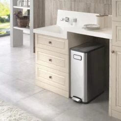 EKO Ecofly Step Bin Pedaalemmer - 45 L - Mat RVS 35 EKO Ecofly Step Bin Pedaalemmer - 45 L - Mat RVS -Mepal shop 1200x1200 702