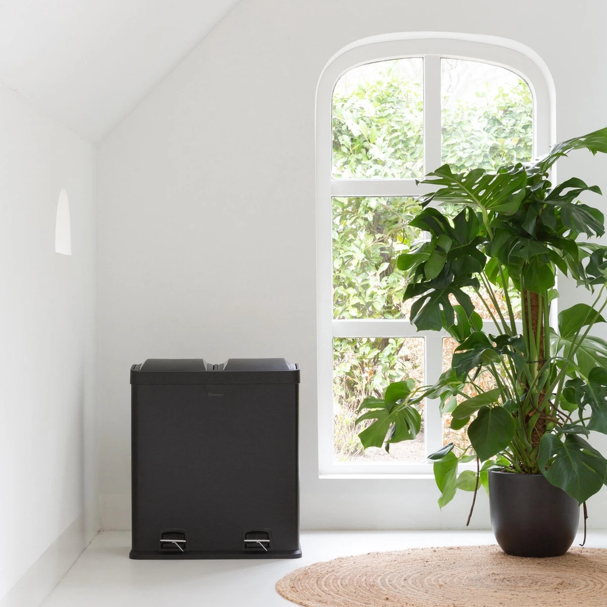 Homra NEVIQ Afvalscheiding Prullenbak Met 2 Vakken - 2 X 30 L Inhoud - Duo Pedaalemmer In Mat Zwart - 2-vaks Afvalemmer 60 Liter - Hoogwaardig RVS - Pedaal Vuilbak - Hygiënisch Afval Scheiden - Zwarte Duo Prullenbak - Dubbele Vuilnisbak 19 Homra NEVIQ Afvalscheiding Prullenbak Met 2 Vakken - 2 X 30 L Inhoud - Duo Pedaalemmer In Mat Zwart - 2-vaks Afvalemmer 60 Liter - Hoogwaardig RVS - Pedaal Vuilbak - Hygiënisch Afval Scheiden - Zwarte Duo Prullenbak - Dubbele Vuilnisbak - Afbeelding 17