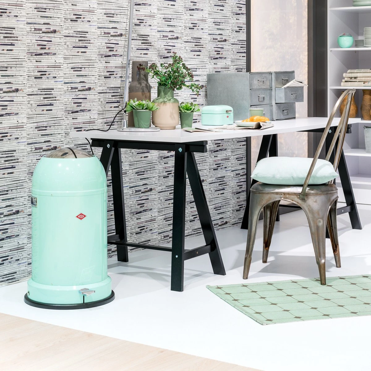 Prullenbak - Wesco Kickmaster Classic Line Soft Pedaalemmer - 33 Liter - Cool Grey 5 Prullenbak - Wesco Kickmaster Classic Line Soft Pedaalemmer - 33 Liter - Cool Grey - Afbeelding 3