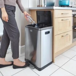 Black & Decker BLACK+DECKER Pedaalemmer RVS - Inhoud 2x20L - Soft Close - Moderne Prullenbak 19 Black & Decker BLACK+DECKER Pedaalemmer RVS - Inhoud 2x20L - Soft Close - Moderne Prullenbak -Mepal shop 1200x1200 803