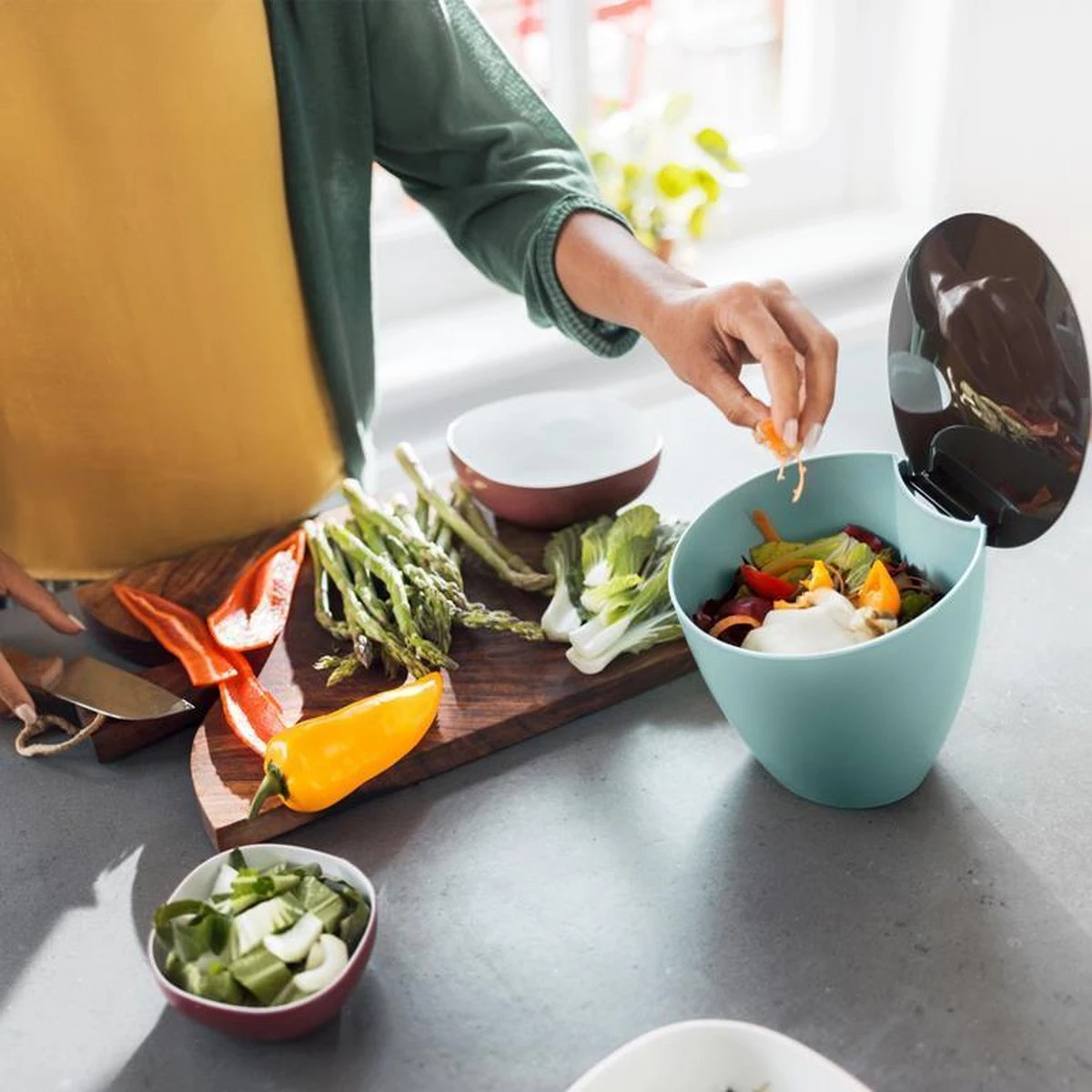 Mepal – Afvalbakje Calypso – Afvalbakje Voor Op Het Aanrecht – 2.2 Liter - Nordic Blue – Grote Vulopening – Gemakkelijk Te Reinigen 8 Mepal – Afvalbakje Calypso – Afvalbakje Voor Op Het Aanrecht – 2.2 Liter - Nordic Blue – Grote Vulopening – Gemakkelijk Te Reinigen - Afbeelding 6