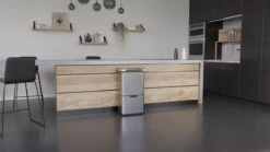 Homra DEXER Afvalscheiding Prullenbak - 4 Vakken - 60 Liter (2×18L + 2×12L) - Recycle Sensor Prullenbak - RVS Afvalemmer - Afvalscheidingsprullenbak - Design Keuken Afvalemmer - Automatische Lucht- En Bacterie Filter - Soft Close Deksel – Kleur RVS -Mepal shop 1200x674 7