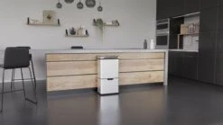 Homra DEXER Afvalscheiding Prullenbak - 4 Vakken - 60 Liter (2×18L + 2×12L) - Recycle Sensor Prullenbak - RVS Afvalemmer - Afvalscheidingsprullenbak - Design Keuken Afvalemmer - Automatische Lucht- En Bacterie Filter - Soft Close Deksel – Kleur Wit -Mepal shop 1200x674 8