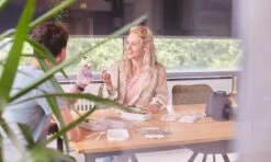 Homra Lunchbox STAQS Grey - Bento Box - 2 Laags Broodtrommel - 3 Compartimenten - Grijs - Lunch To Go - Duurzaam Kunststof - BPA Vrij - 3 Vaks Lunchtrommel Voor Volwassenen - Inclusief Bestek - Magnetron, Diepvries, Vaatwasser Bestendig - Vers Houden -Mepal shop 1200x720 23