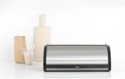 Brabantia Broodtrommel - Met Schuifdeksel - Matt Steel Fingerprint Proof 19 Brabantia Broodtrommel - Met Schuifdeksel - Matt Steel Fingerprint Proof -Mepal shop 1200x761 2