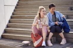 Mepal Saladbox Ellipse – Lunchbox Voor Volwassenen En Saladebox To Go – Nordic Pink – Groot Genoeg Voor Een Maaltijdsalade -Mepal shop 1200x783 2