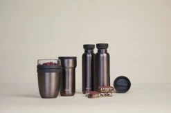 Mepal – Isoleer Lunchpot Ellipse – Houdt Je Eten 6-8 Uur Warm En 12 Uur Koud – Titanium – 2 Compartimenten – Soep Beker To Go – Yoghurt Beker Muesli - Thermos Lunchbox -Mepal shop 1200x798 42