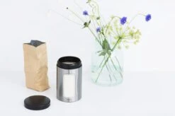 Brabantia Voorraadbus - 1,4 L - Matt Steel Fingerprint Proof / Matt Black Deksel - Met Venster -Mepal shop 1200x799 127