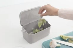 Brabantia SinkSide Afvalbakje Aanrecht - 1,8 Liter - Mid Grey 17 Brabantia SinkSide Afvalbakje Aanrecht - 1,8 Liter - Mid Grey -Mepal shop 1200x799 61