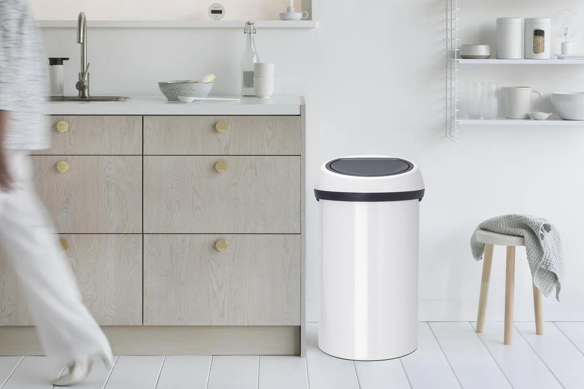 Brabantia Touch Bin Prullenbak - 60 L - White 5 Brabantia Touch Bin Prullenbak - 60 L - White - Afbeelding 3