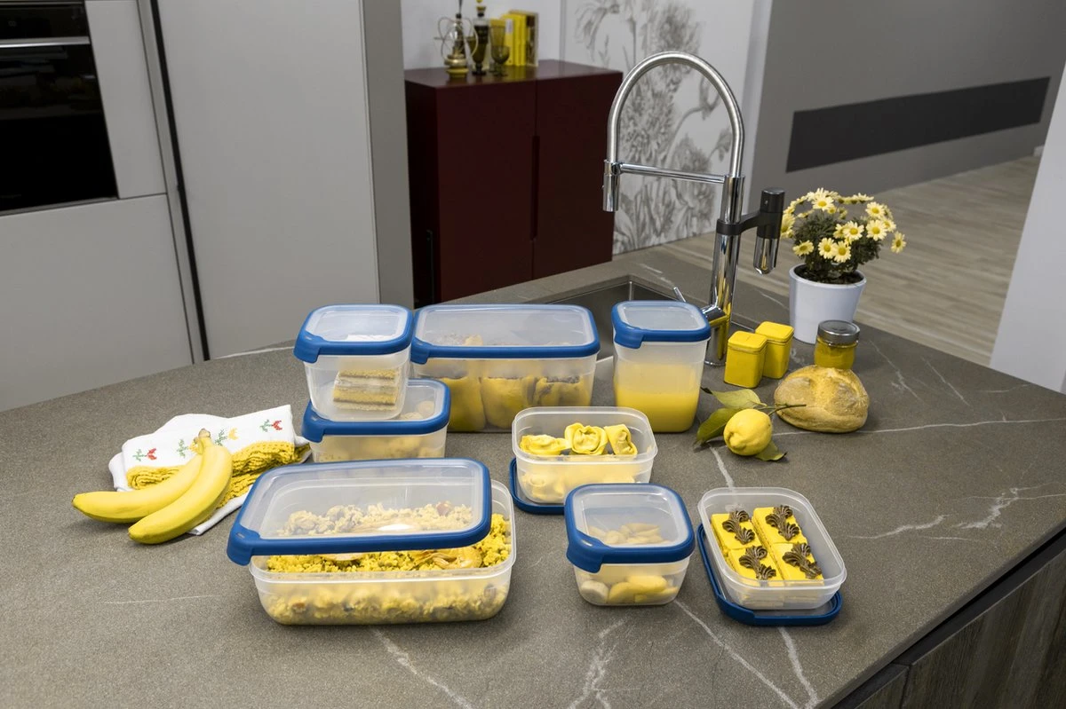 Curver Grand Chef Eco Vershoudbakje - 1,2L - Rechthoekig - Transparant/Donkerblauw 4 Curver Grand Chef Eco Vershoudbakje - 1,2L - Rechthoekig - Transparant/Donkerblauw - Afbeelding 2