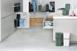 Brabantia Sort & Go Aanrecht Afvalbakje - 3 L - Fir Green -Mepal shop 1200x800 126