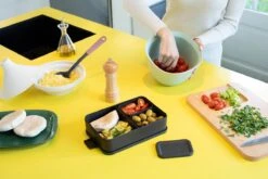 Brabantia Make & Take Bento Lunchbox Incl Bentobox - Large - Kunststof - Dark Grey -Mepal shop 1200x800 247