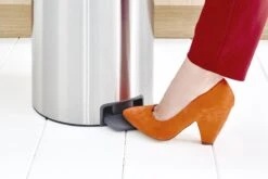 Brabantia NewIcon Prullenbak - 30 L - Matt Steel -Mepal shop 1200x800 66