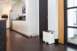 Homra BLINQ Afvalscheiding Prullenbak Met 2 Vakken - 2 X 15 L Inhoud - Duo Pedaalemmer Wit - Afvalemmer 30 Liter - Recycle Afvalbak - Witte Afvalscheidingsprullenbak - Hygiënisch Afval Scheiden - Keuken Vuilbak - Kantoor 25 Homra BLINQ Afvalscheiding Prullenbak Met 2 Vakken - 2 X 15 L Inhoud - Duo Pedaalemmer Wit - Afvalemmer 30 Liter - Recycle Afvalbak - Witte Afvalscheidingsprullenbak - Hygiënisch Afval Scheiden - Keuken Vuilbak - Kantoor -Mepal shop 1200x800 87