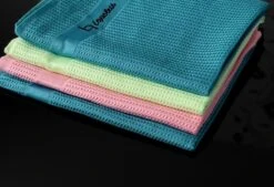 Microvezeldoekjes – 4 Stuks – Schoonmaakdoekjes – Raamdoeken – Raamdoeken Streepvrij – Microvezeldoeken – Reinigingsdoekjes – Spiegeldoeken – Autodroog Doek – Auto Schoonmaak Producten – 60 X 40cm -Mepal shop 1200x822