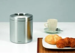 Brabantia Tafelafvalbakje - 2.3 L - Matt Steel 13 Brabantia Tafelafvalbakje - 2.3 L - Matt Steel -Mepal shop 1200x850 1