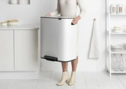 Brabantia Bo Prullenbak - 60 L - White 18 Brabantia Bo Prullenbak - 60 L - White -Mepal shop 1200x857 5