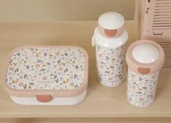 Mepal – Lunchset Campus (pu + Lb) – Pop-up Drinkfles En Broodtrommel Voor Kinderen – Spring Flowers – Little Dutch -Mepal shop 1200x867 2