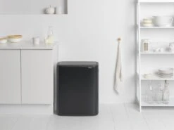 Brabantia Bo Touch Bin Prullenbak - 2 X 30 L - Matt Black -Mepal shop 1200x900 108