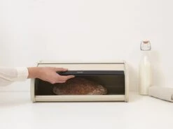 Brabantia Broodtrommel - Met Schuifdeksel - Soft Beige -Mepal shop 1200x900 167