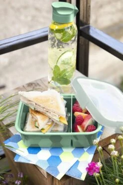 Curver Smart To Go Eco Lunchbox 0.6 + 0.3L Groen -Mepal shop 799x1200 47