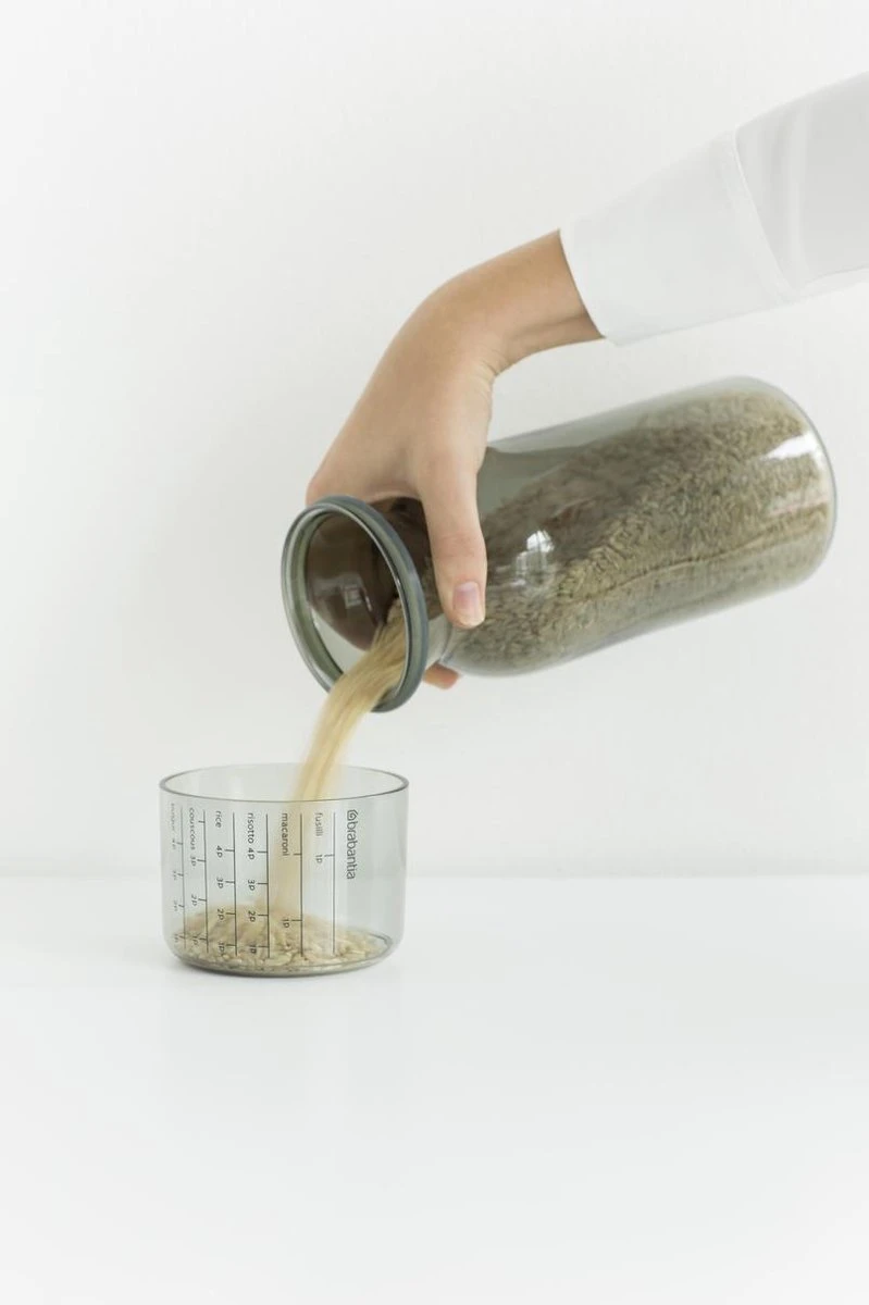 Brabantia Voorraadbussen Met Maatbeker Set Van 2 - 1,3 L - Dark Grey 11 Brabantia Voorraadbussen Met Maatbeker Set Van 2 - 1,3 L - Dark Grey - Afbeelding 9