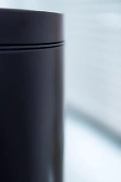 ZAZA Home & Office – Pedaalemmer 30L – Softclose – Antislip -Mepal shop 800x1200 47