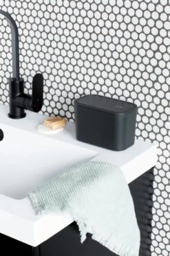 Brabantia MindSet Badkamer Afvalbakje - Dark Grey 17 Brabantia MindSet Badkamer Afvalbakje - Dark Grey -Mepal shop 800x1200 54