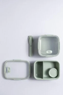 Curver Smart To Go Eco Lunchset Vierkant 1,1L + Bestekset & Sauscup - Groen -Mepal shop 800x1200 81