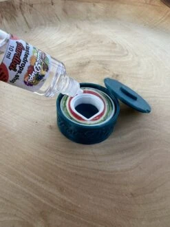 TasteDrops - Aroma Pod Case Houder - Te Gebruiken Voor Het Opbergen Van Air Up Pods - Pastel Groen Met Logo - Geschikt Voor Air Up Drinkfles Pods - Magnetisch Stapelbaar - 11 TasteDrops - Aroma Pod Case Houder - Te Gebruiken Voor Het Opbergen Van Air Up Pods - Pastel Groen Met Logo - Geschikt Voor Air Up Drinkfles Pods - Magnetisch Stapelbaar - -Mepal shop 899x1200 32