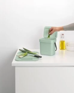 Brabantia Sort & Go Aanrecht Afvalbakje - 3 L - Jade Green -Mepal shop 962x1200 1